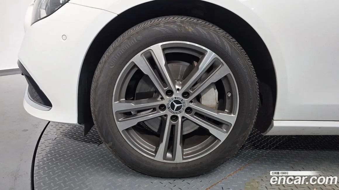 Mercedes-Benz E-Class 2021 из KR, фото 5