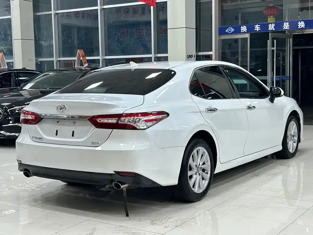 Toyota Camry 2021 из CN, фото 9