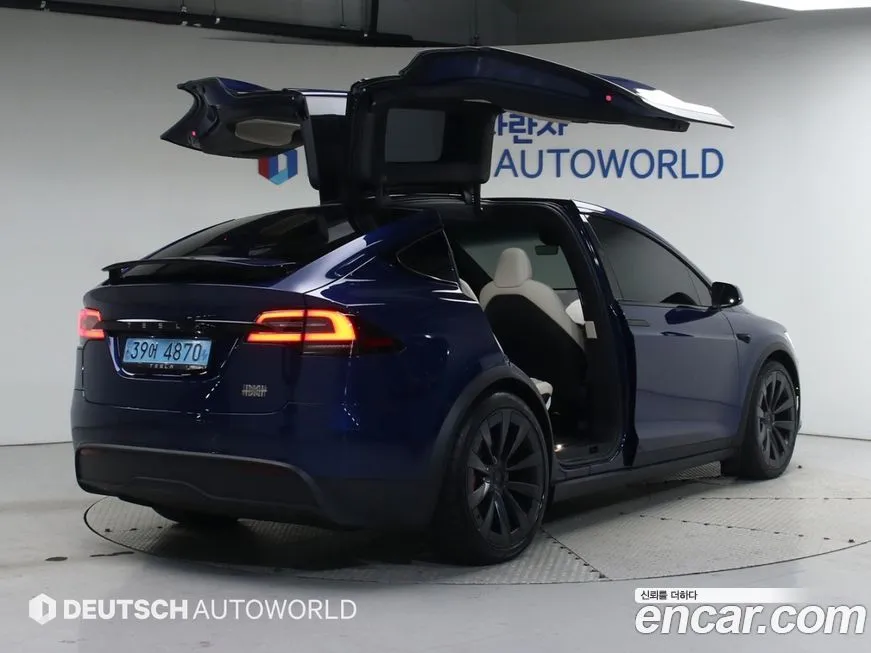 Tesla Model X 2023 из KR, фото 2