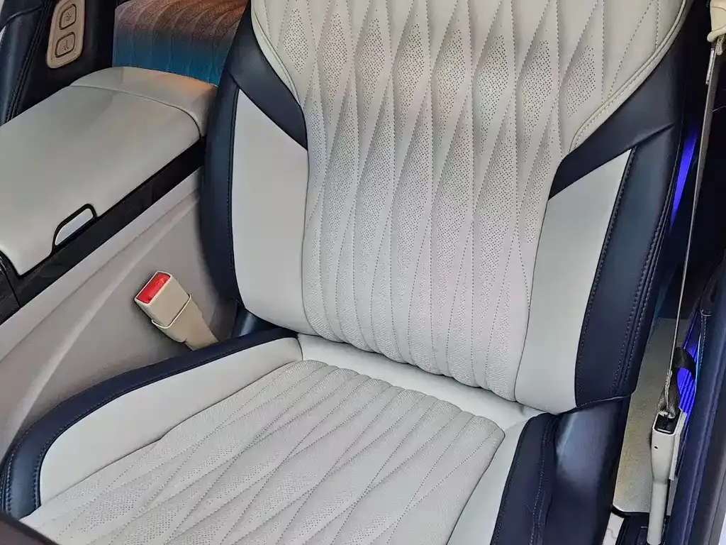 Buick GL8 2022 из CN, фото 8
