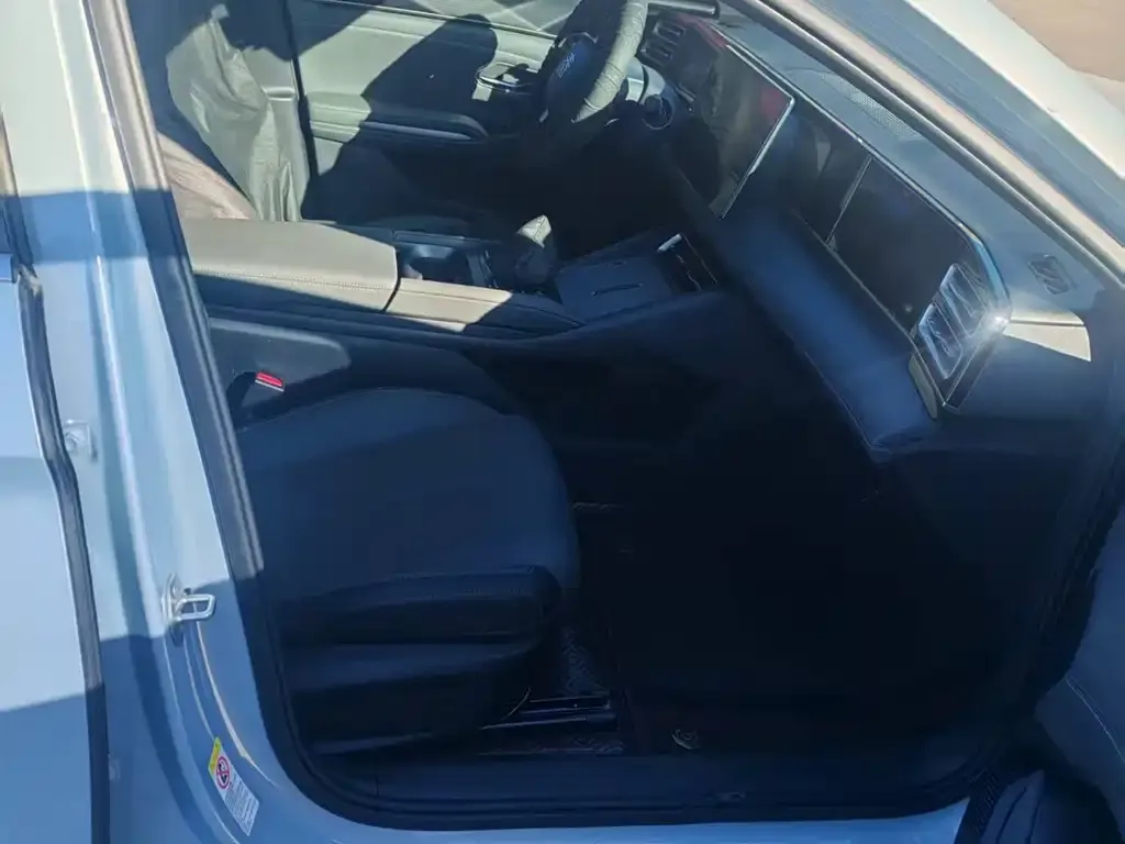 BYD Qin L 2025 из CN, фото 6