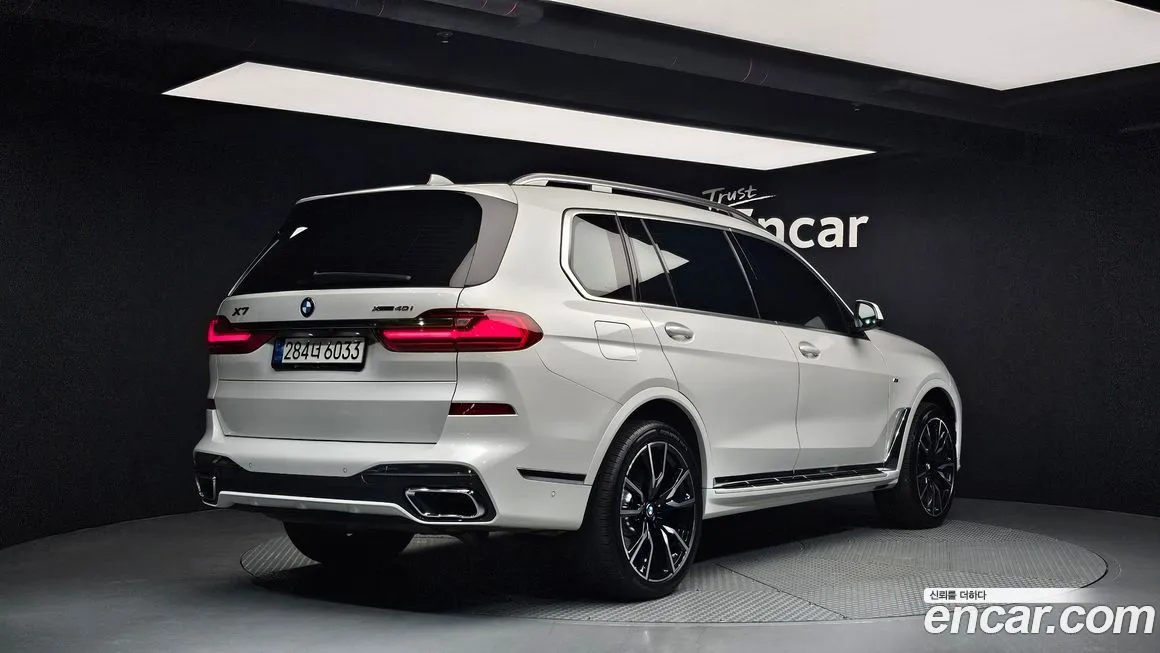 BMW X7 — фото 2