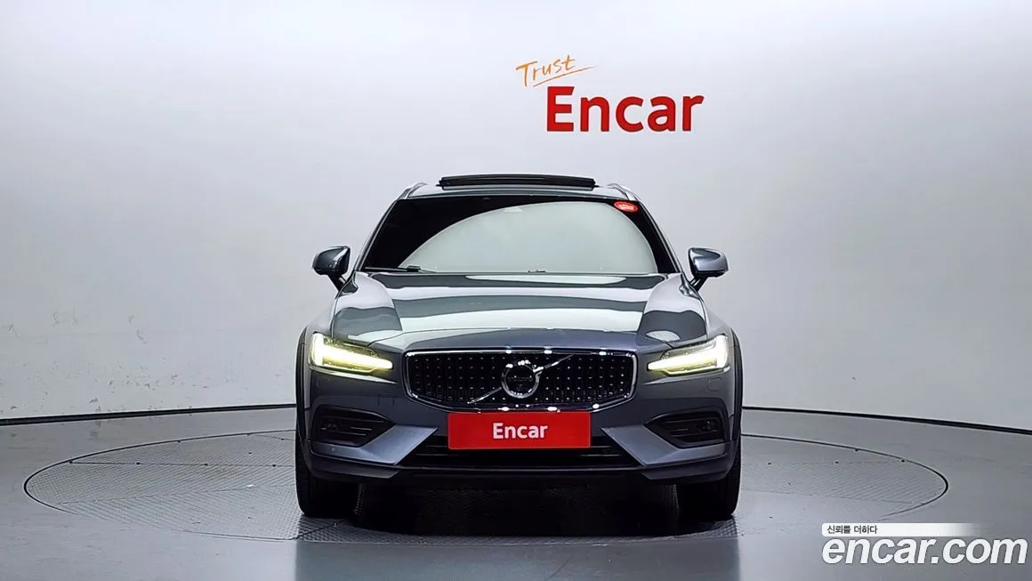 Volvo V60 2021 из KR, фото 3