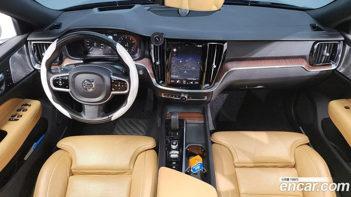 Volvo V60 2021 из KR, фото 7