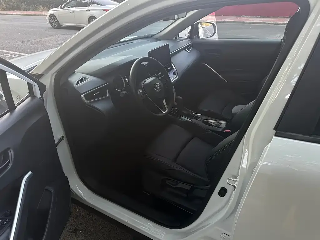 Toyota Frontlander 2022 из CN, фото 4