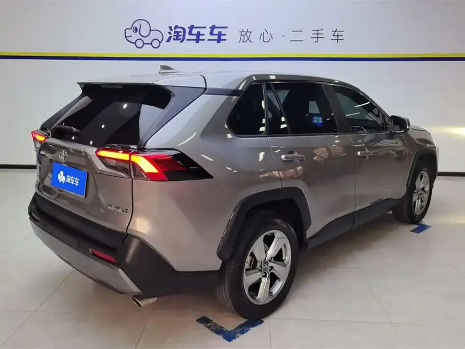 Toyota RAV4 2021 из CN, фото 3