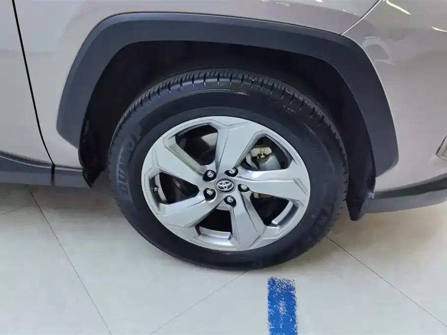 Toyota RAV4 2021 из CN, фото 6
