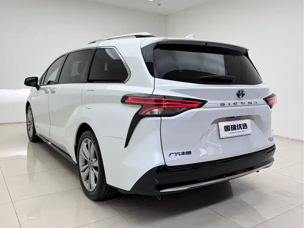 Toyota Sienna 2023 из CN, фото 6