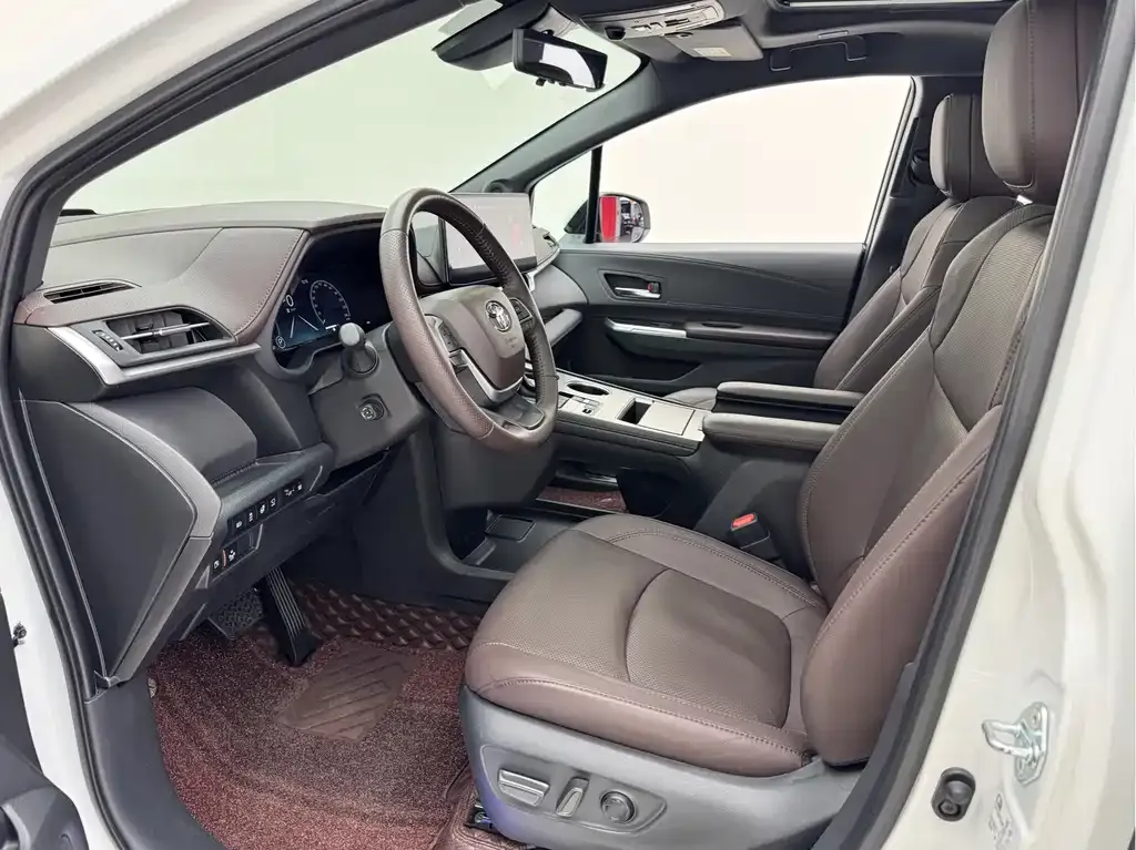 Toyota Sienna 2023 из CN, фото 9