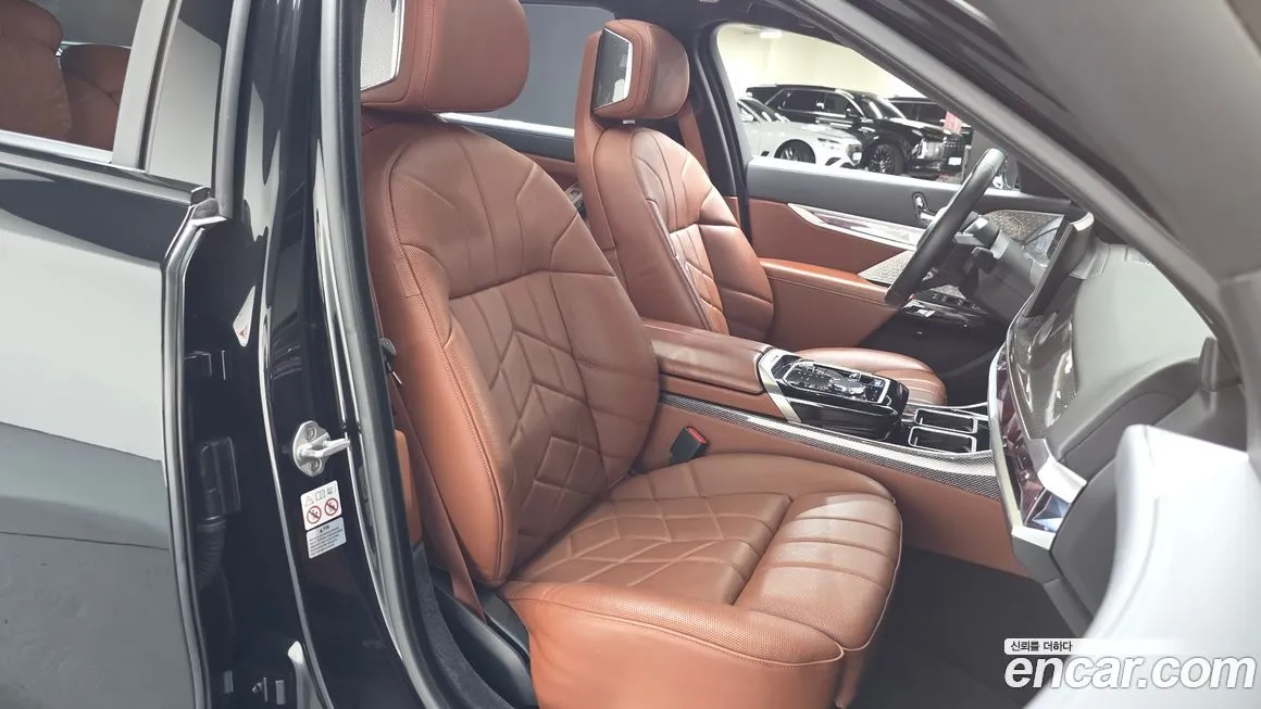BMW i7 2024 из KR, фото 10