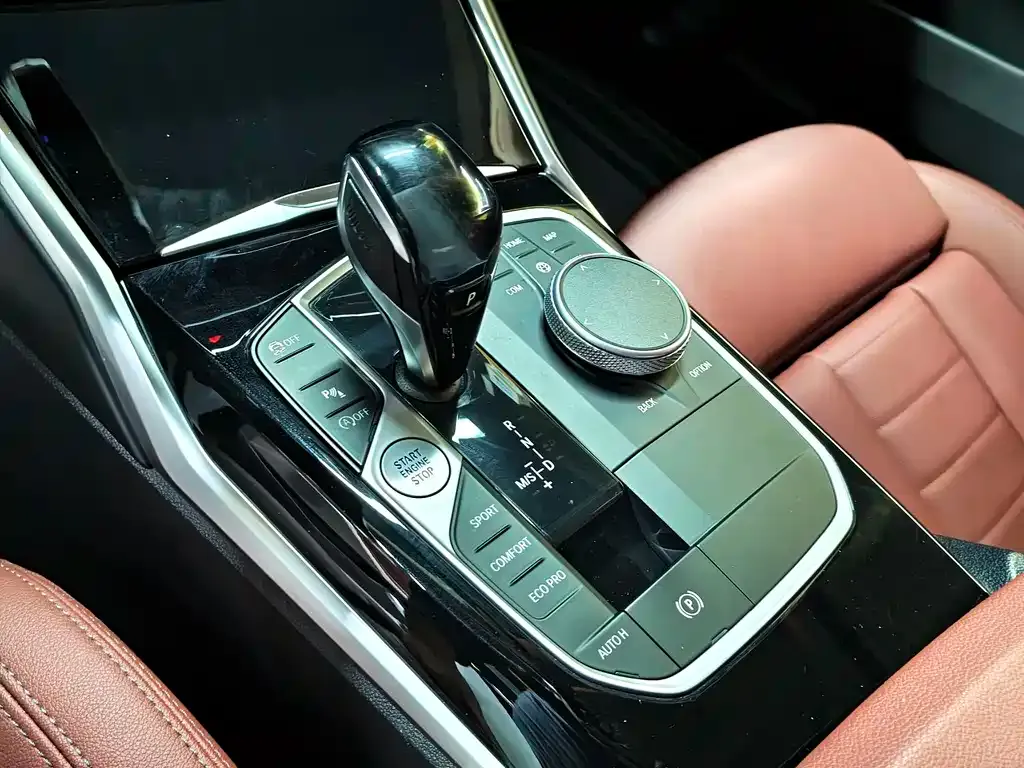BMW 3 Series 2021 из CN, фото 10