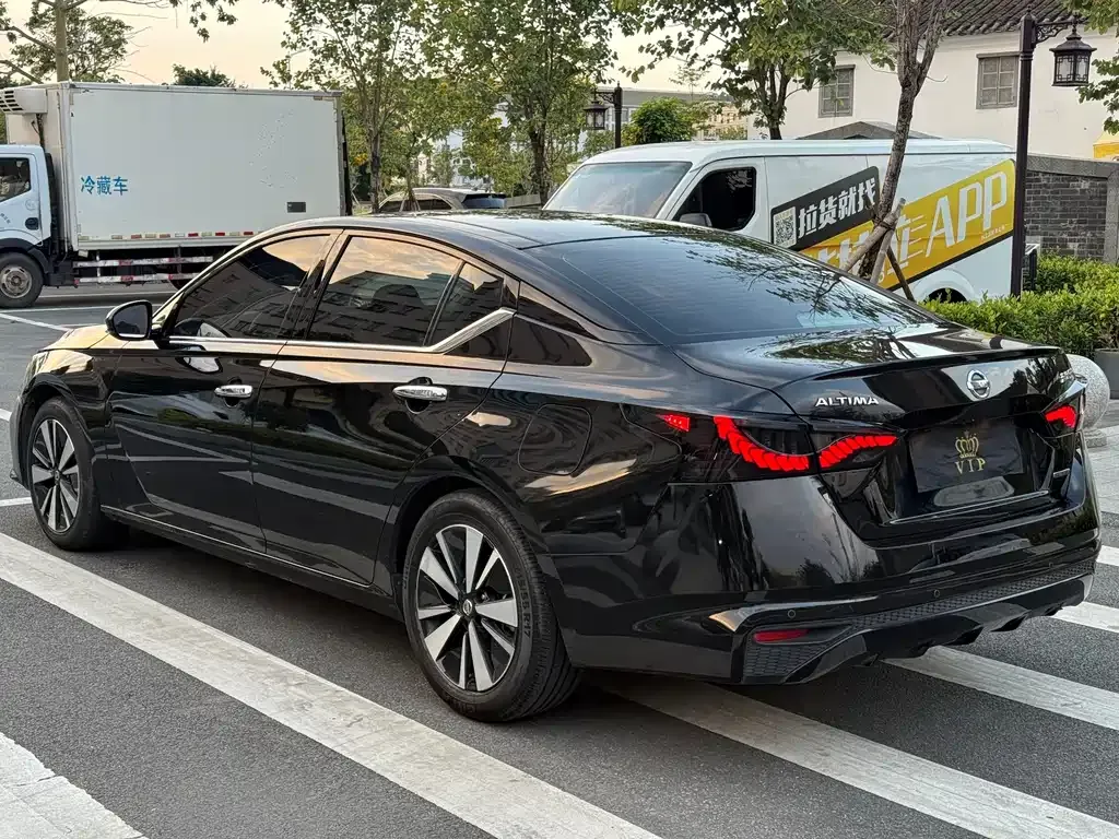 Nissan Teana 2022 из CN, фото 2