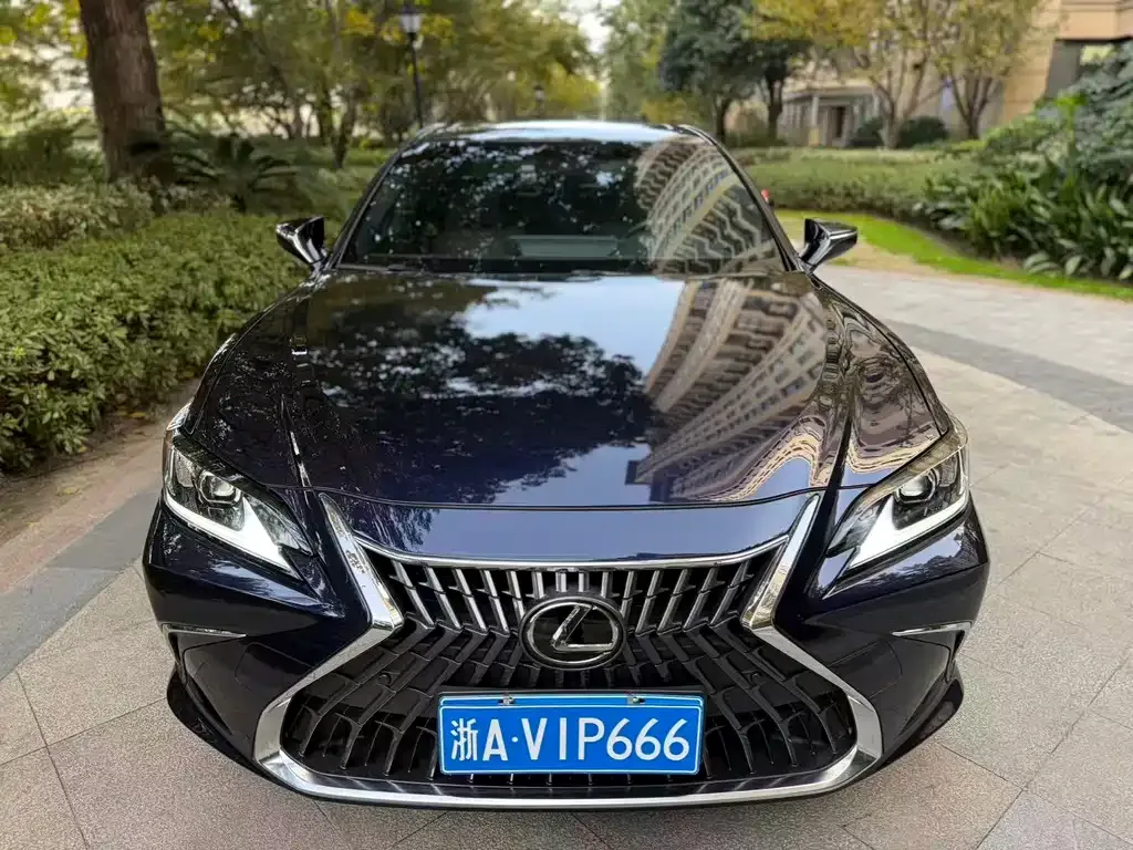 Lexus ES 2023 из CN, фото 2