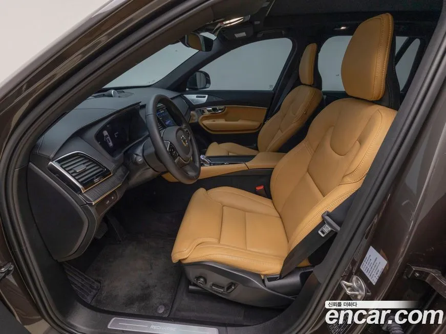 Volvo XC90 2024 из KR, фото 9