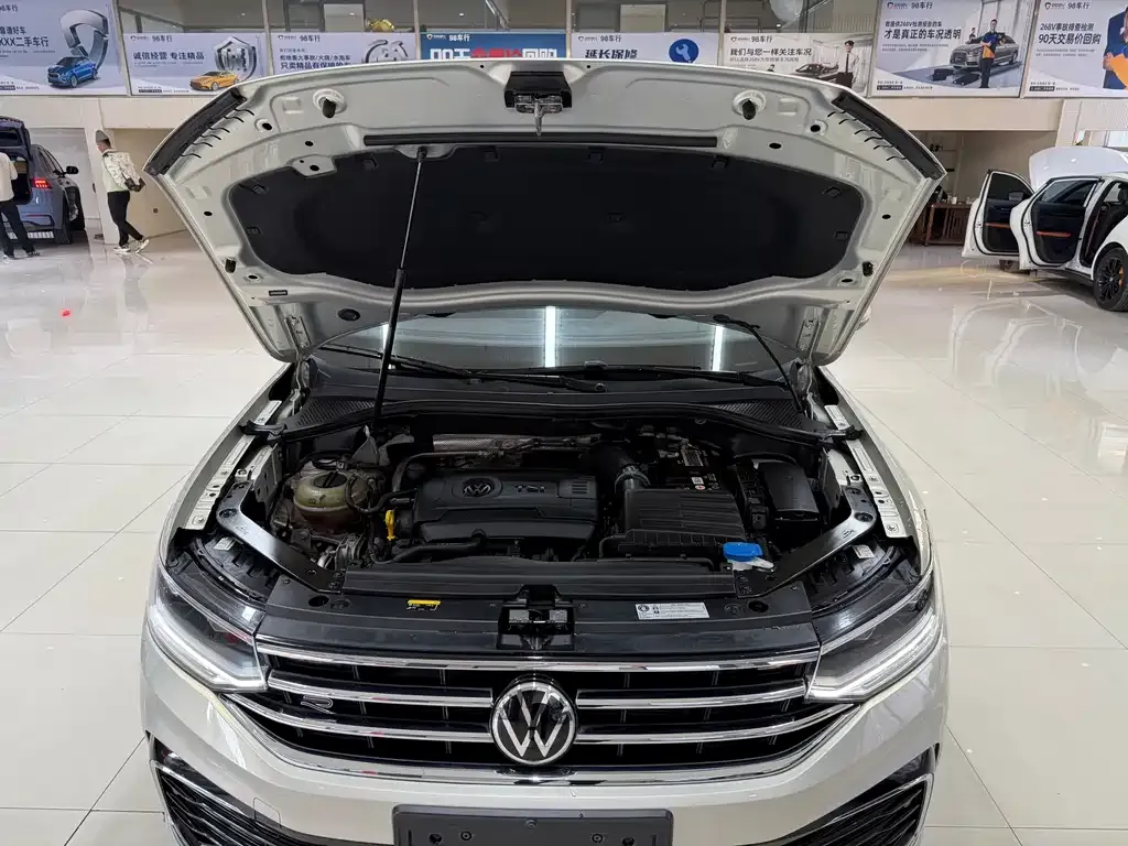 Volkswagen Tiguan L 2021 из CN, фото 7