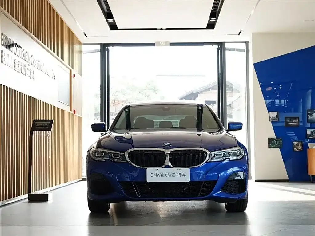 BMW 3 Series 2022 из CN, фото 2