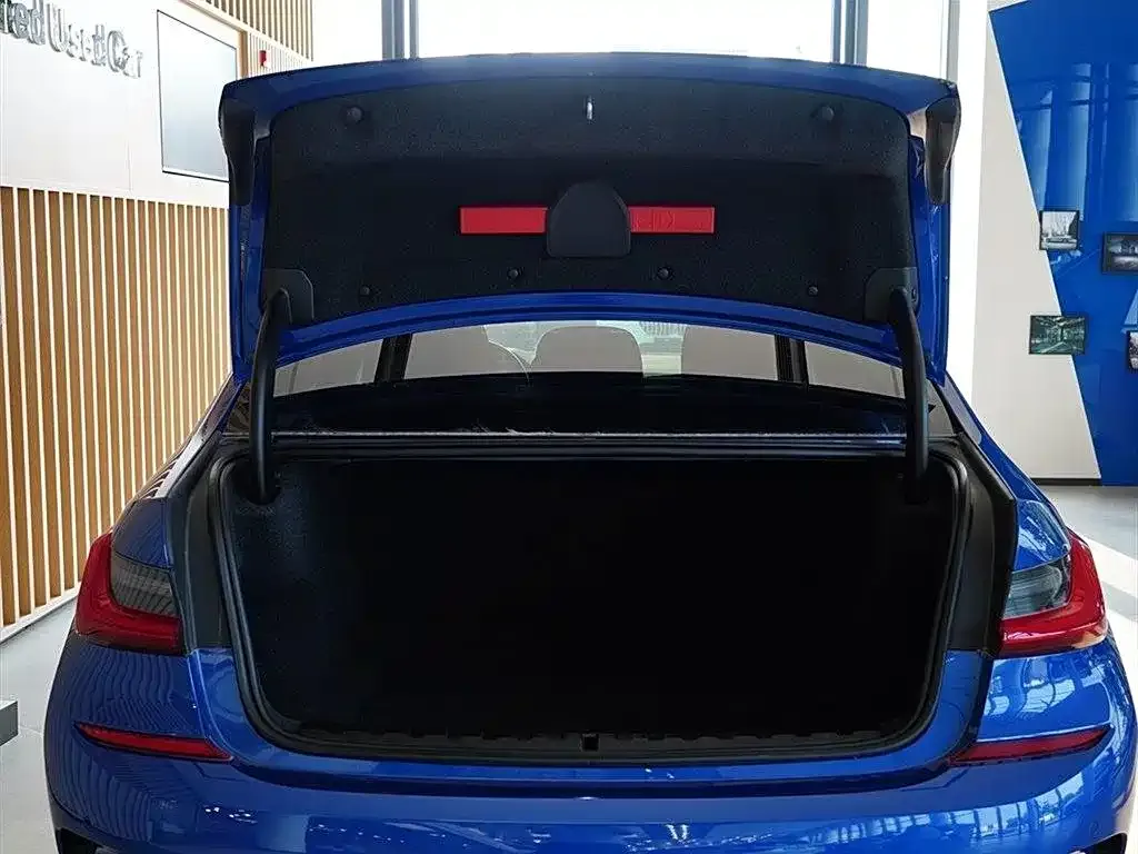 BMW 3 Series 2022 из CN, фото 5