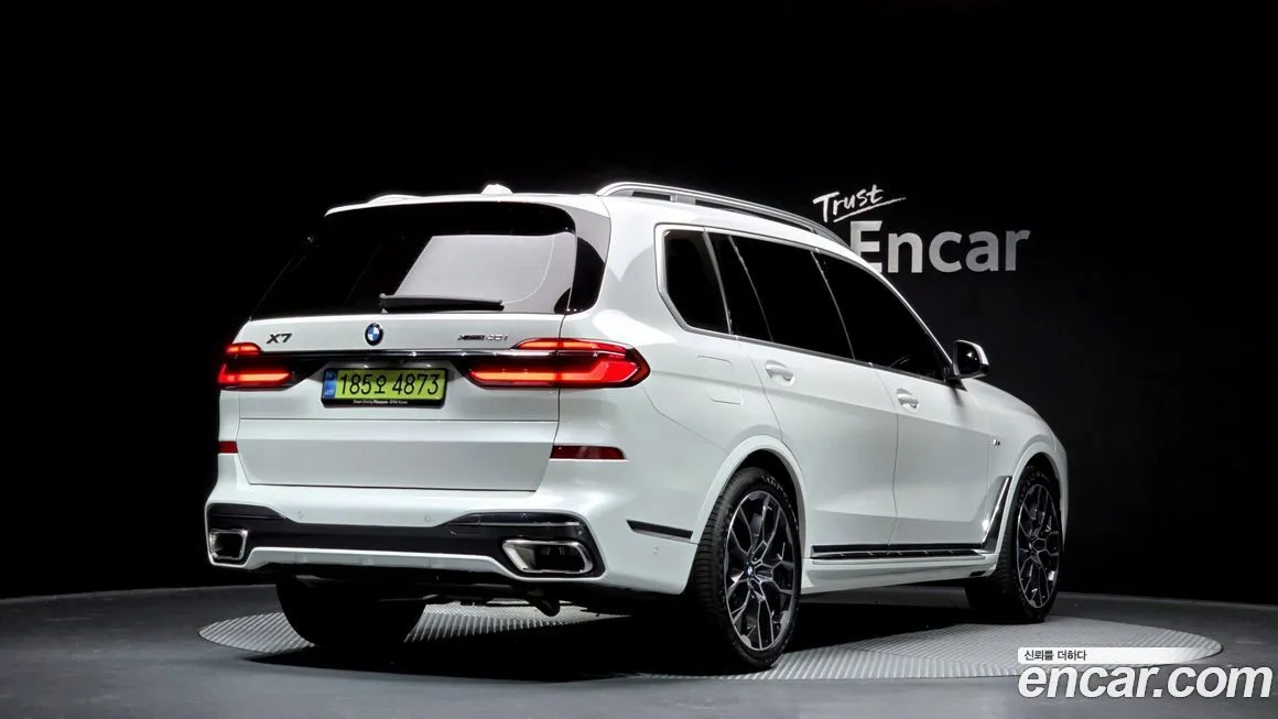 BMW X7 — фото 2