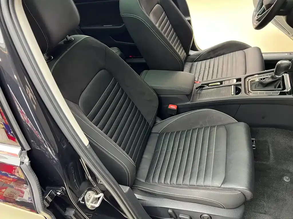 Volkswagen Magotan 2022 из CN, фото 10