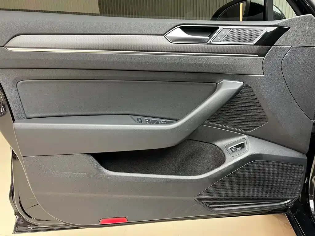 Volkswagen Magotan 2022 из CN, фото 8