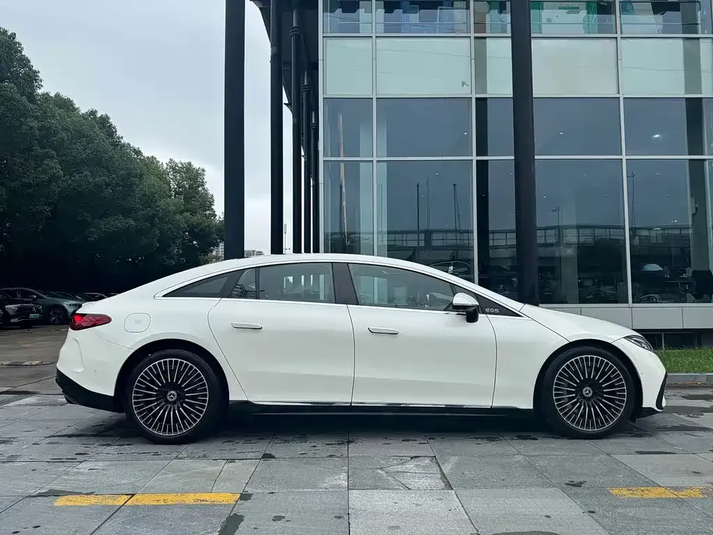 Mercedes-Benz EQS 2023 из CN, фото 3