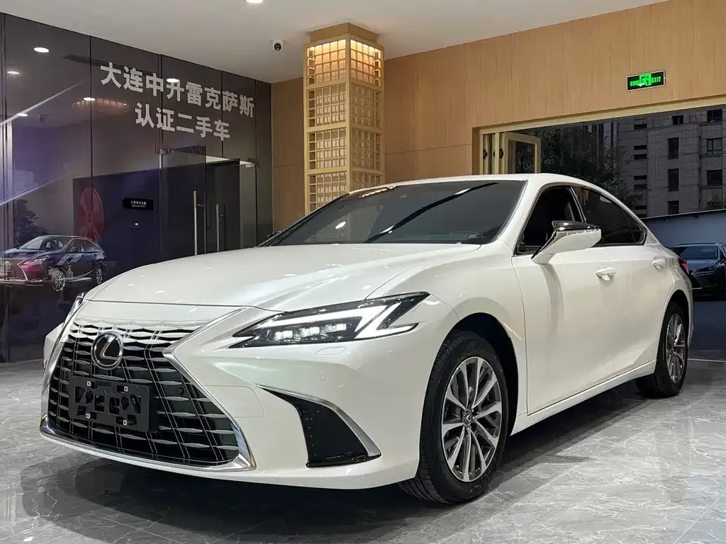 Lexus ES 2025 из CN, фото 1