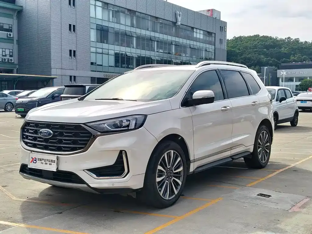 Ford Edge — фото 1