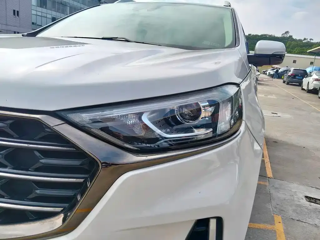 Ford Edge — фото 7