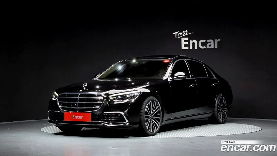 Mercedes-Benz S-Class — фото 1