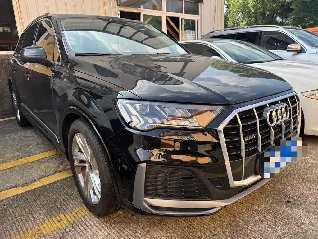 Audi Q7 — фото 3