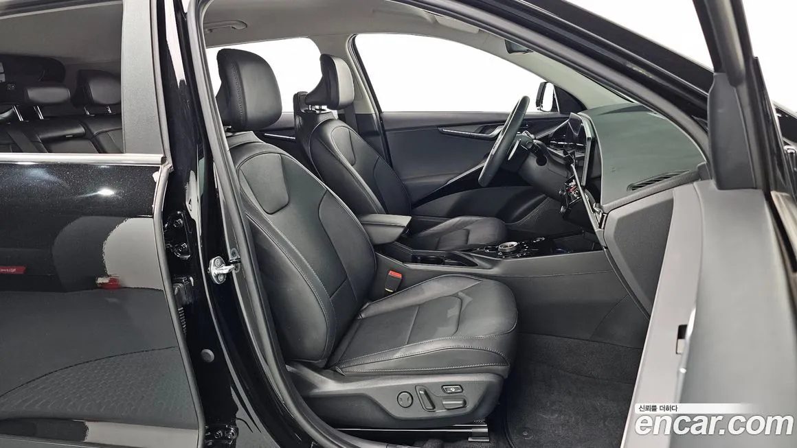 Kia Niro — фото 10