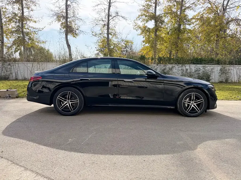 Mercedes-Benz E-Class (Import) — фото 3