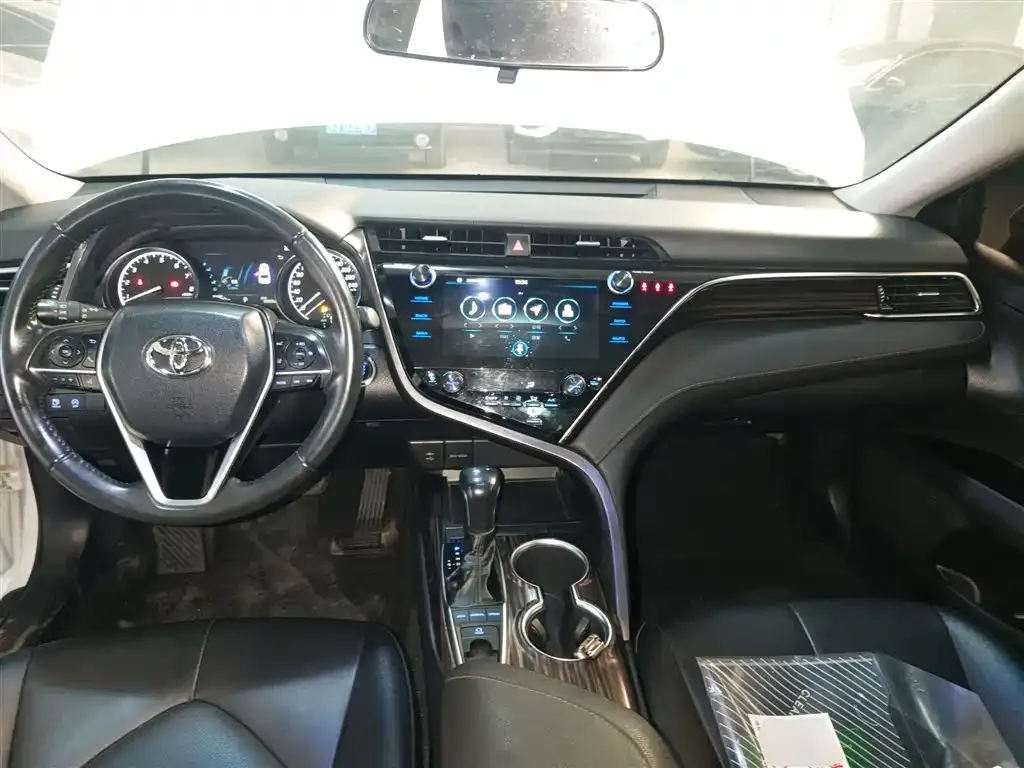 Toyota Camry 2021 из CN, фото 10