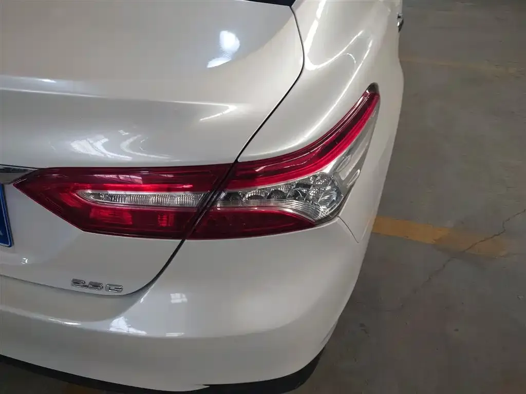 Toyota Camry 2021 из CN, фото 8