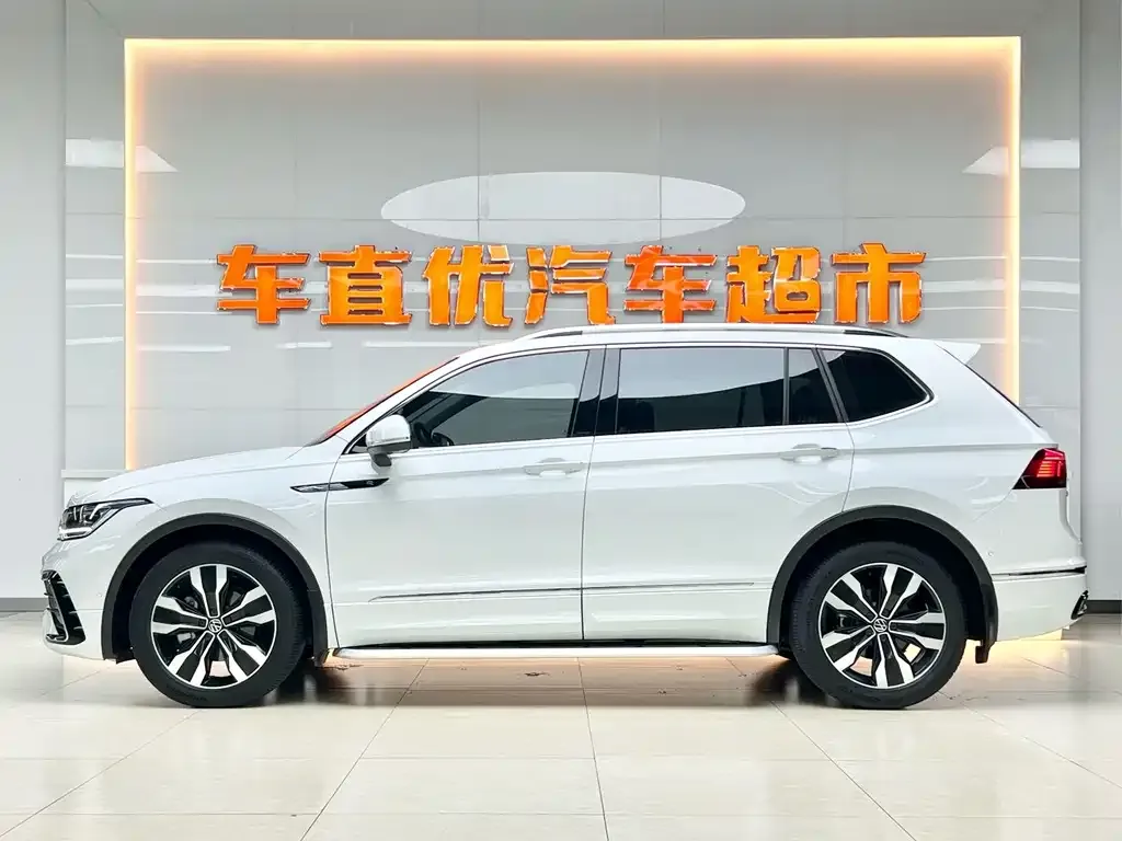 Volkswagen Tiguan L 2023 из CN, фото 4