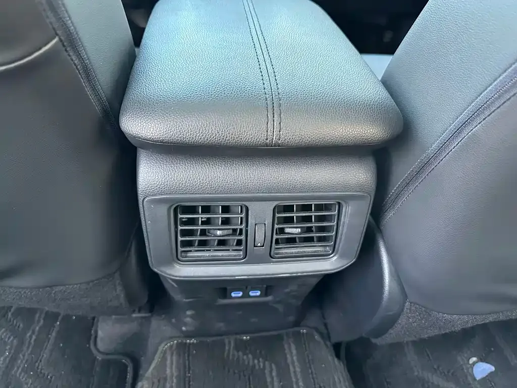 Toyota RAV4 2021 из CN, фото 4