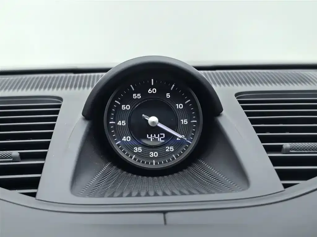 Porsche Panamera 2024 из CN, фото 9