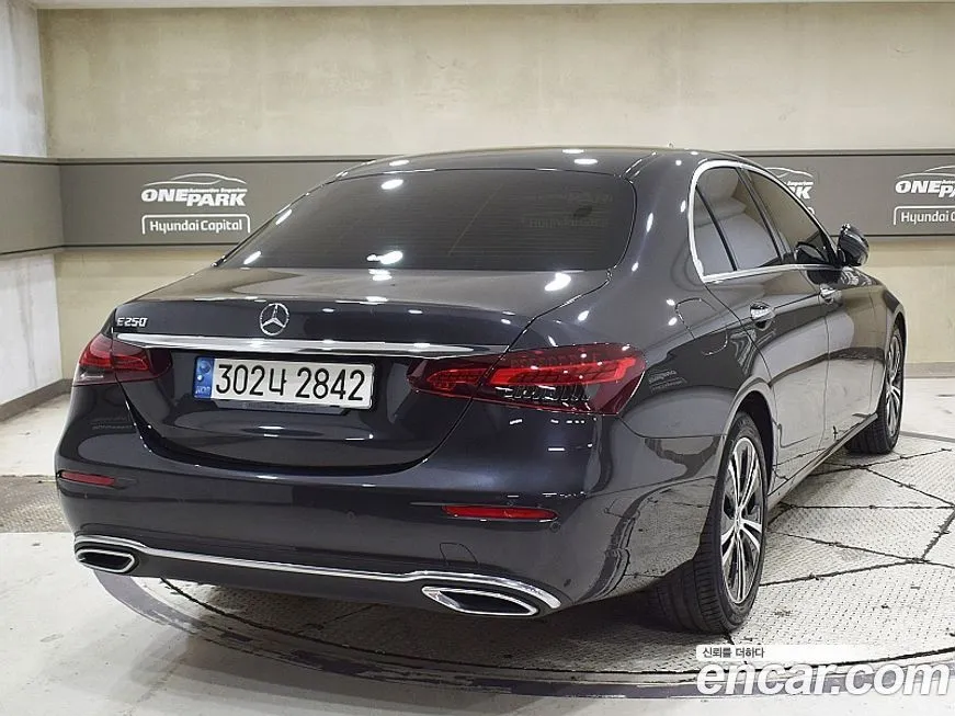 Mercedes-Benz E-Class 2022 из KR, фото 3