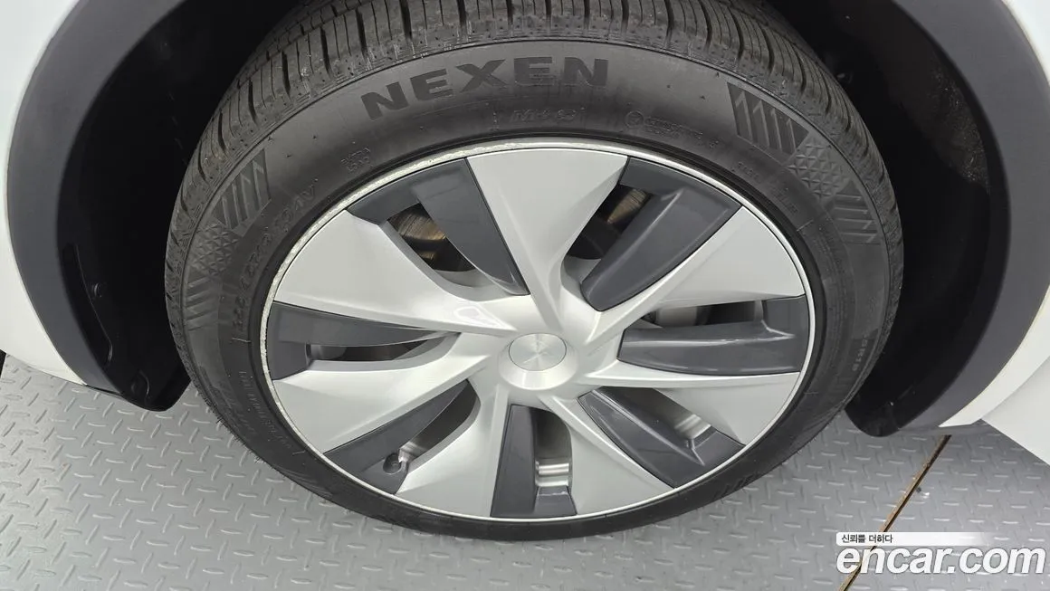 Tesla Model Y 2022 из KR, фото 5