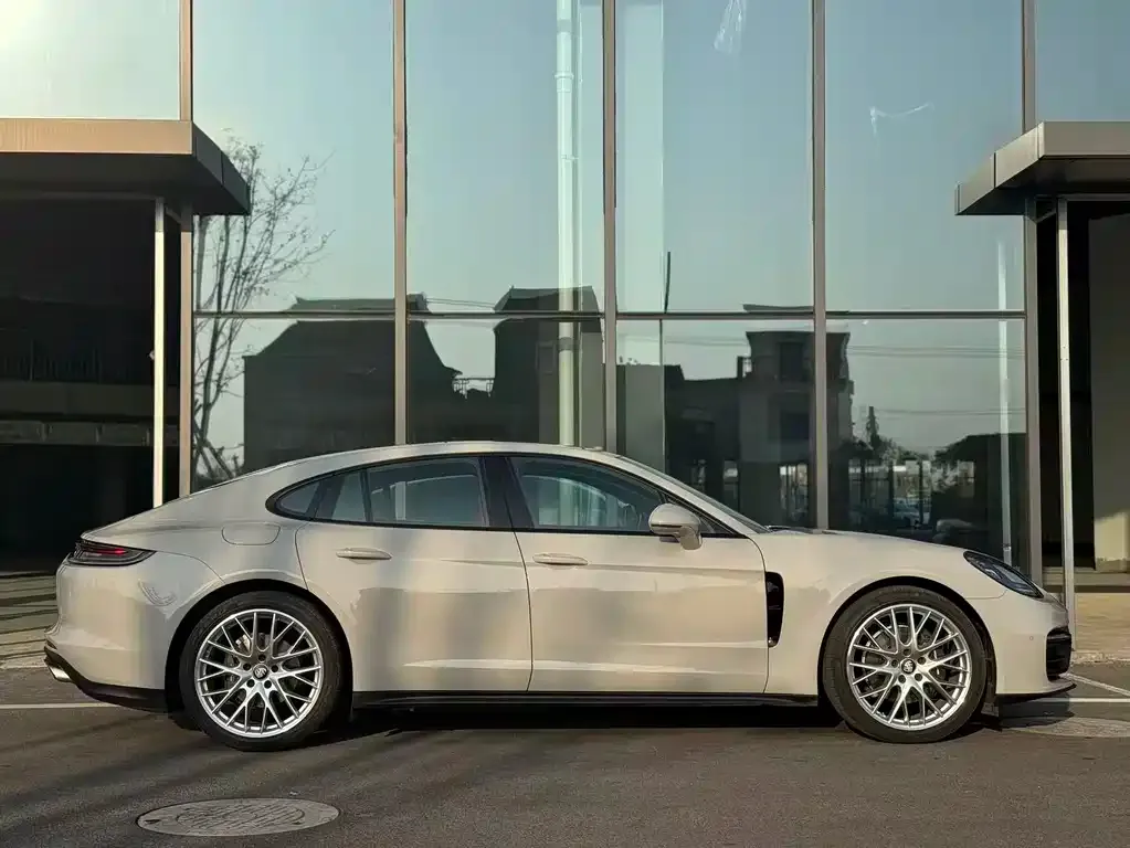 Porsche Panamera — фото 4