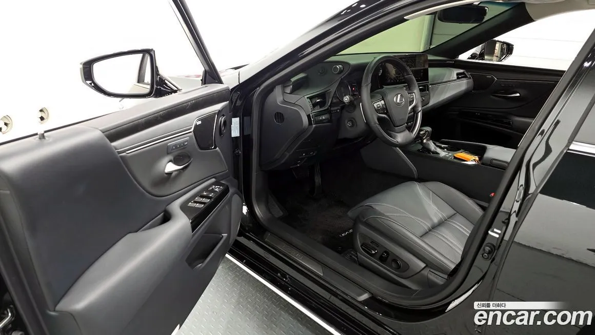 Lexus ES 2025 из KR, фото 10