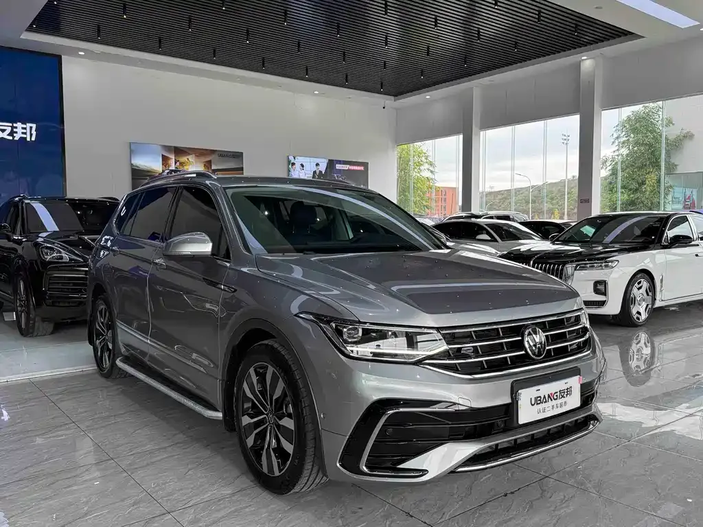 Volkswagen Tiguan L 2022 из CN, фото 3