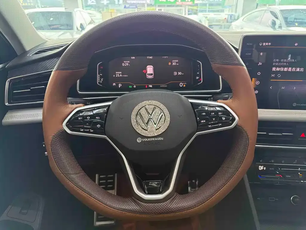 Volkswagen Tiguan L 2022 из CN, фото 7