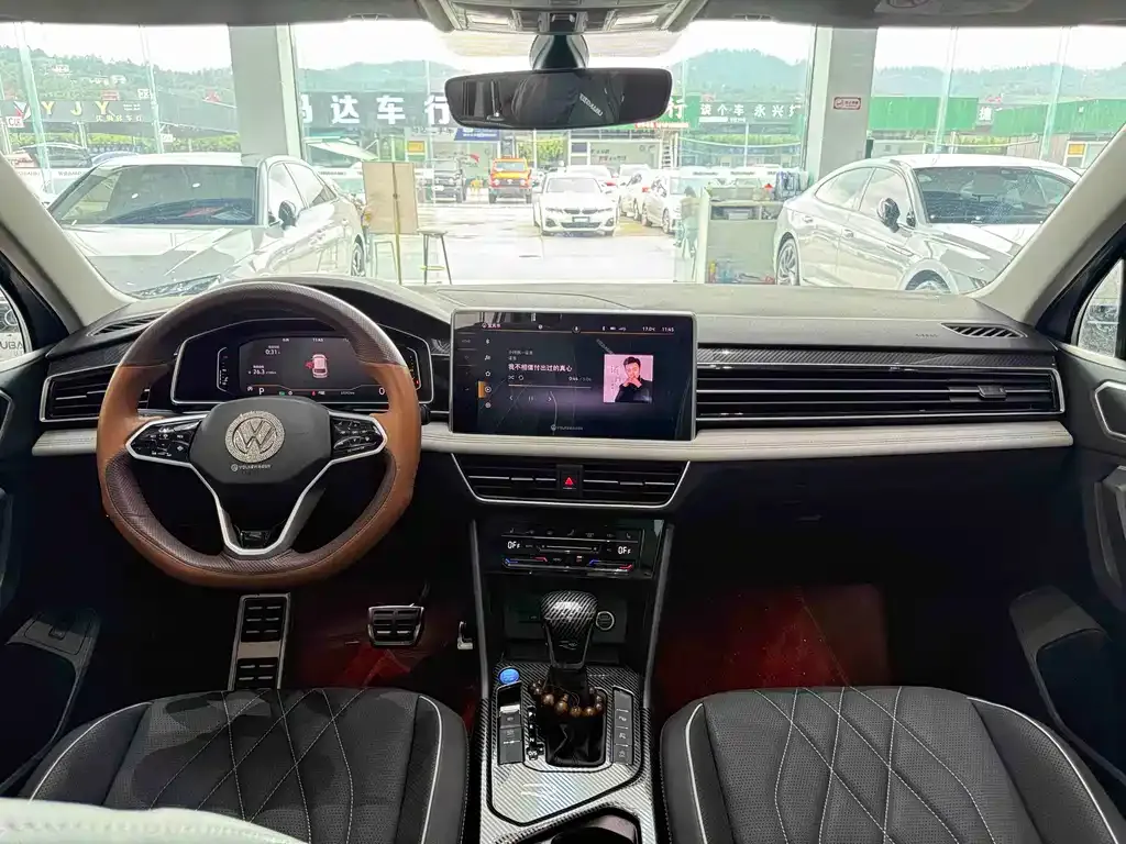 Volkswagen Tiguan L 2022 из CN, фото 8