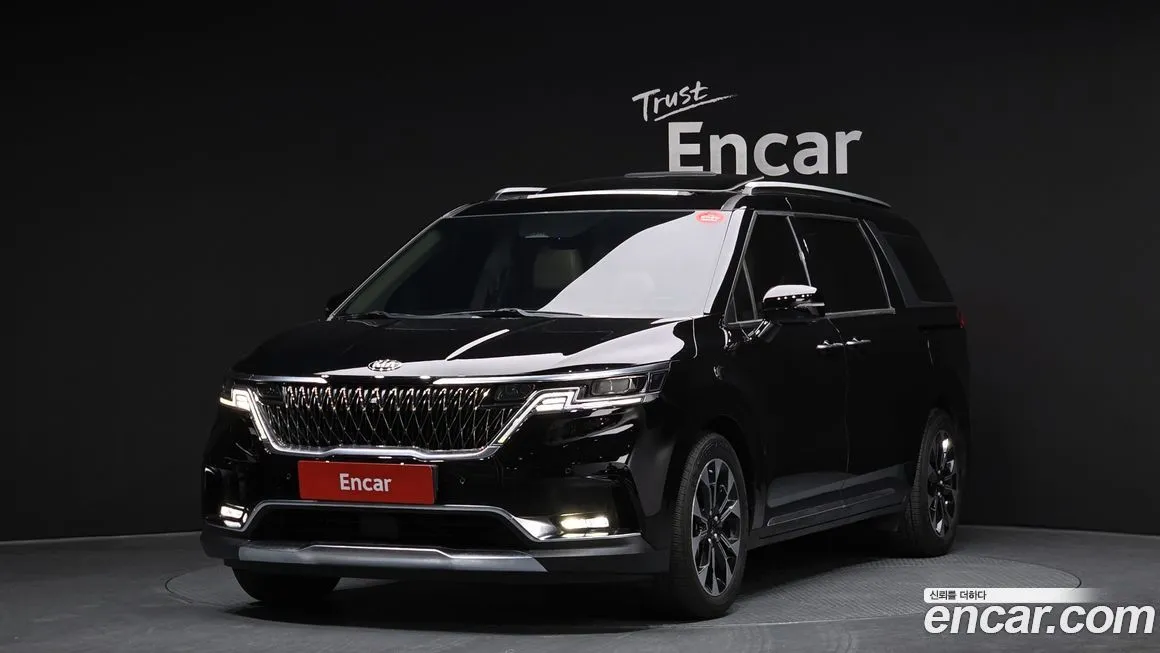 Kia Carnival — фото 1