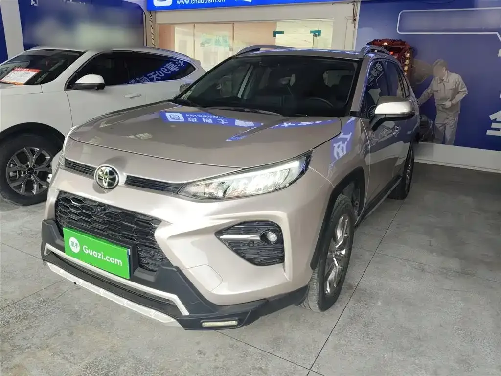 Toyota Wildlander — фото 1