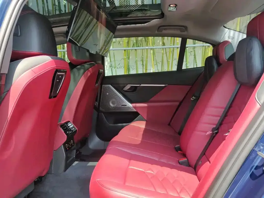 BMW i5 2024 из CN, фото 7