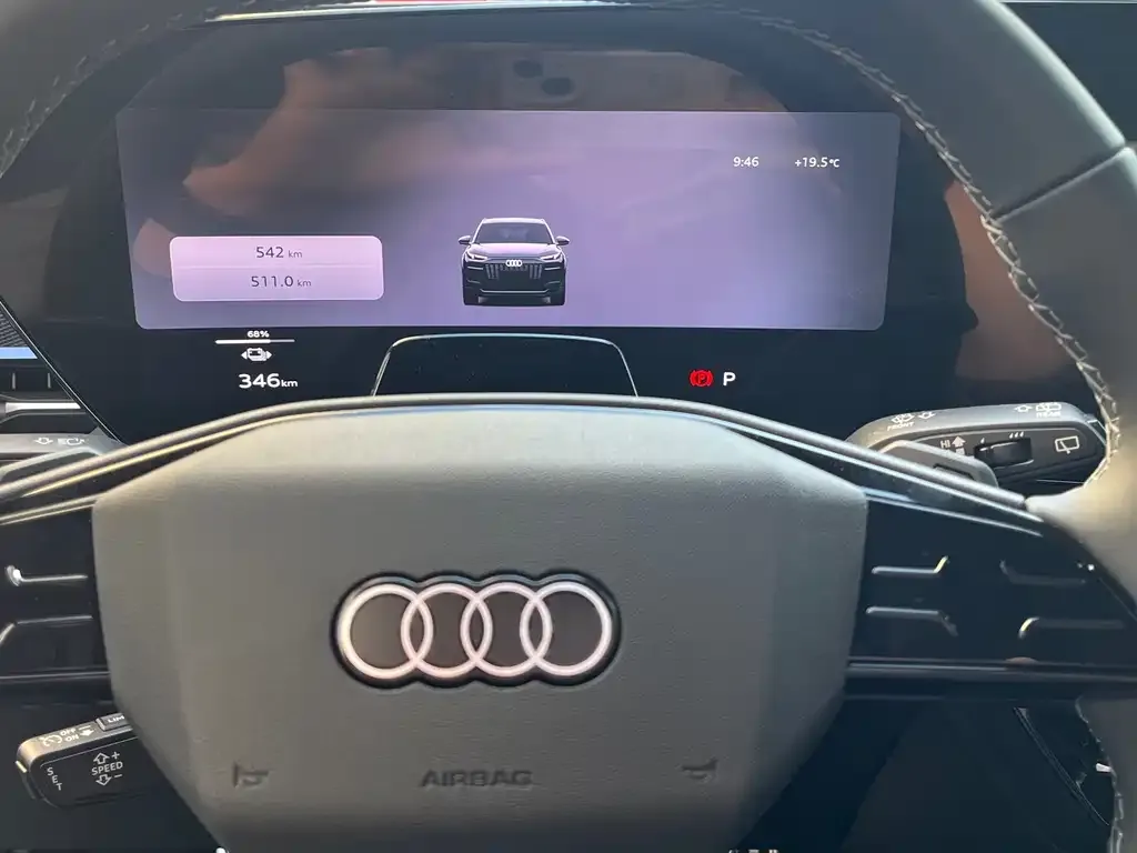 Audi Q6L e-tron — фото 9
