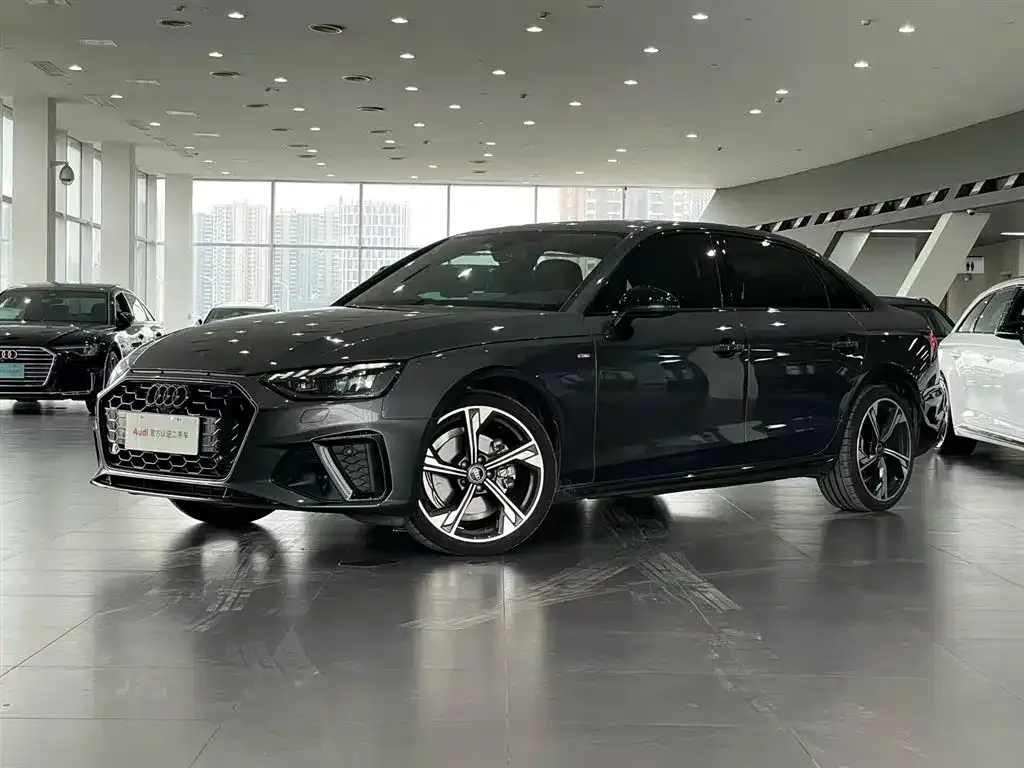 Audi A4L 2023 из CN, фото 1