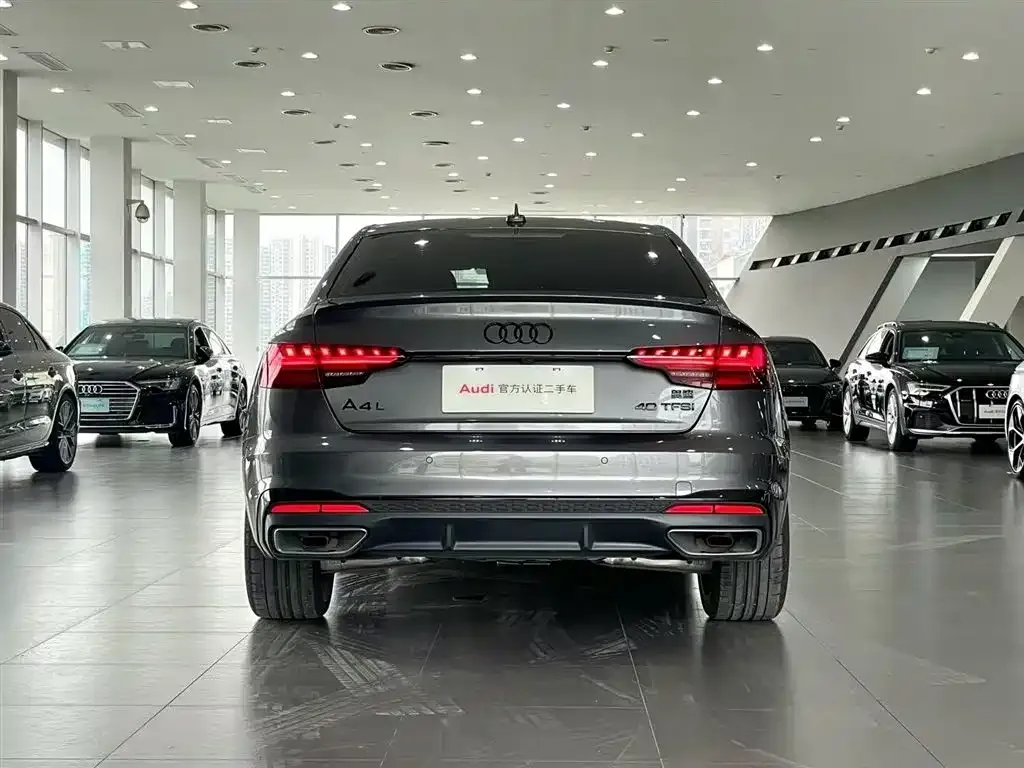 Audi A4L 2023 из CN, фото 5